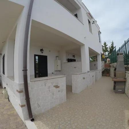 Lia - Privato Apartment